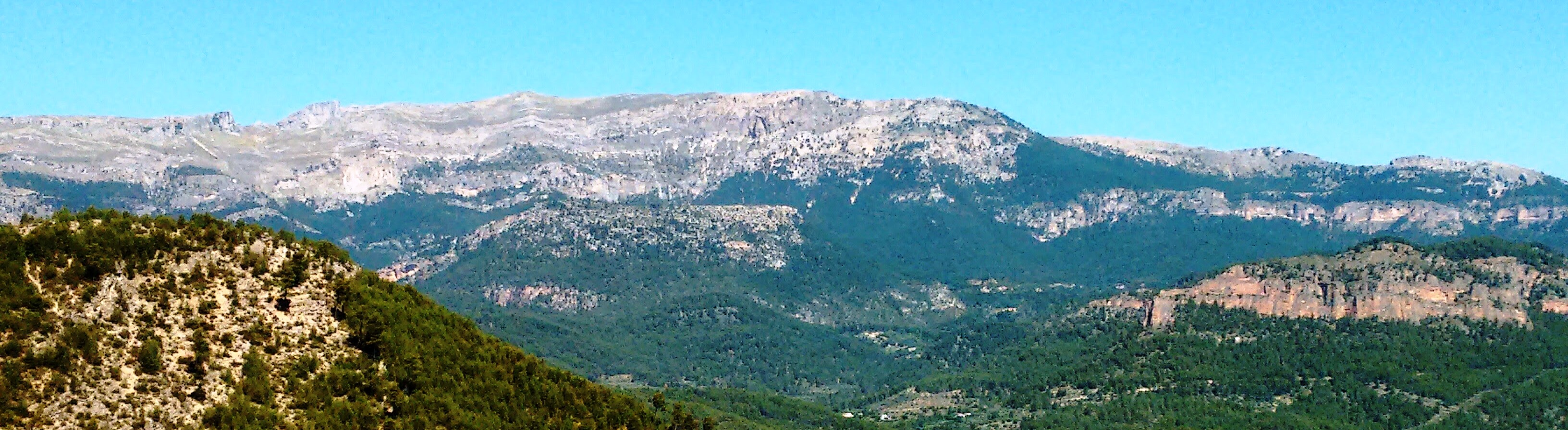 la Cuerda de la Melera y al fondo el calar de la Sima